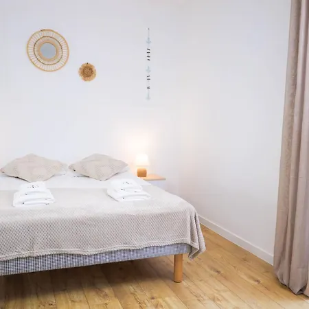 5b Blue Marine Basen Brodziki Plac Zabaw The Of Przy Plaz アパート ポッドンビエ