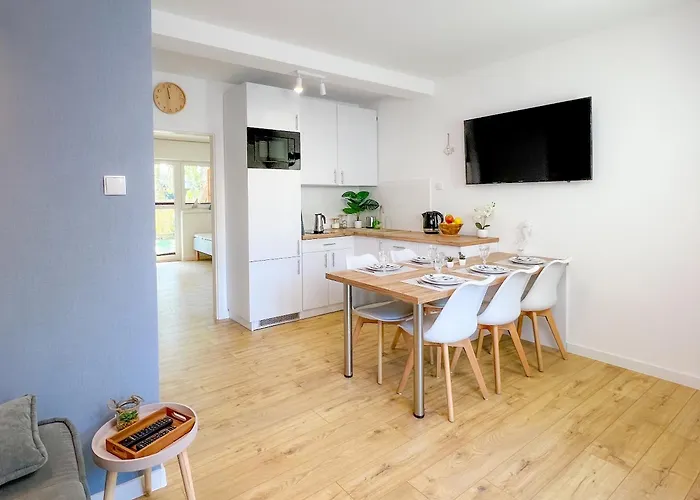 5b Blue Marine Basen Brodziki Plac Zabaw The Of Przy Plaz Poddąbie